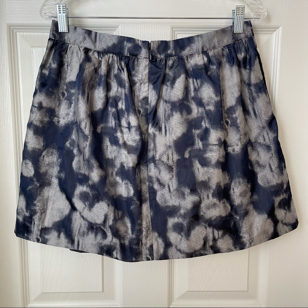 MICHAEL KORS Metallic and Navy Cloud Print Pleaded A Line Skirt 8P
